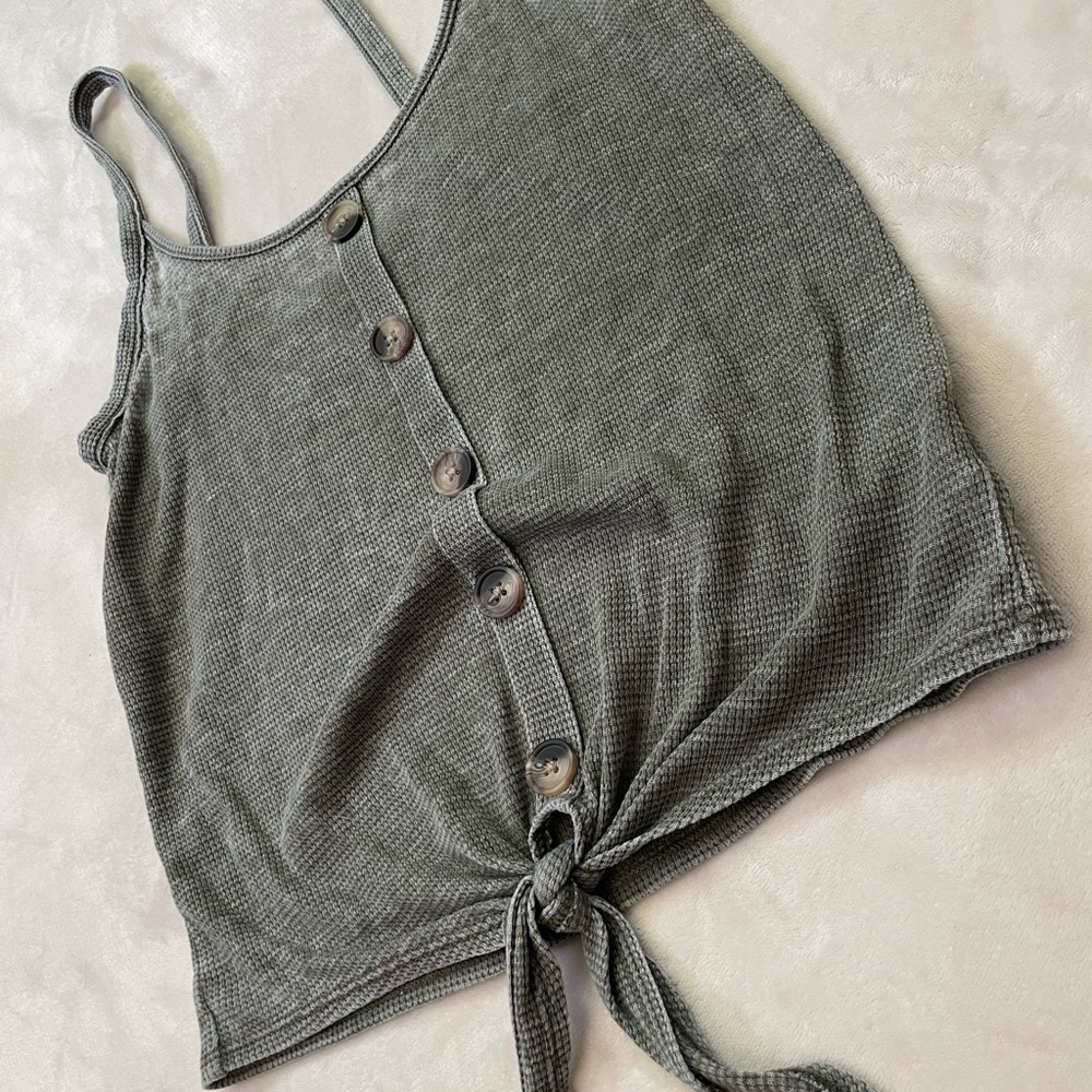 Extra Small American Eagle top